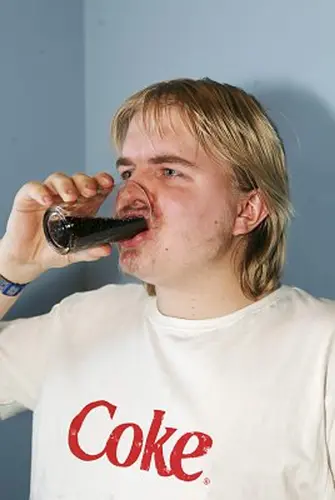 Kola-Olli kuollut? Totuus suomalaisen urbaanilegendan takaa