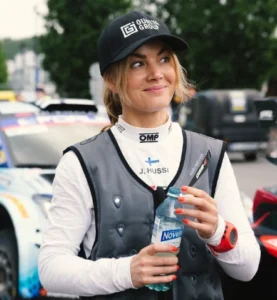 Janni Hussi isä – taustalla vaikuttanut perhe ja isän merkitys