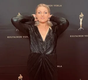 Jenni Poikelus puoliso – tunnetun radiojuontajan elämä