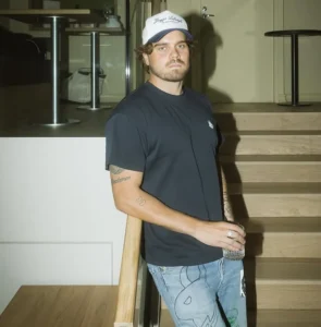 Lauri Haav pituus – kuinka pitkä artisti oikeasti on?